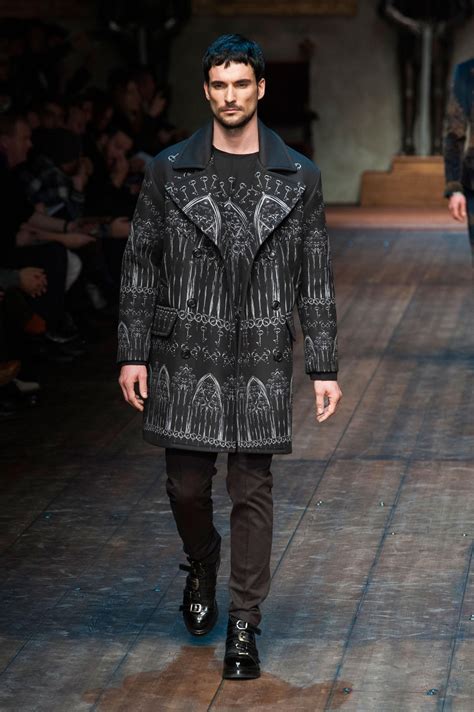 sweat dolce gabbana homme|farfetch dolce and gabbana.